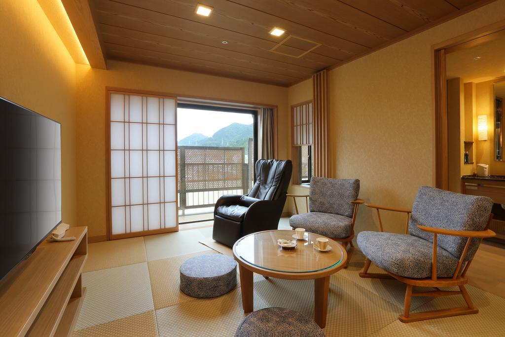 Asaya Hotel Nikko Exterior photo A room at the hotel